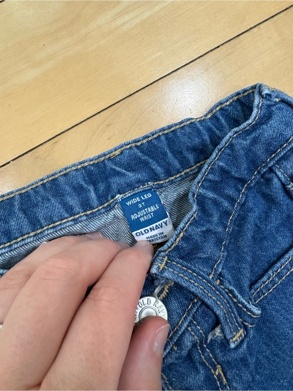 OLD NAVY | Blue Denim Jeans with White Floral Embroidery - Picture 2 of 2